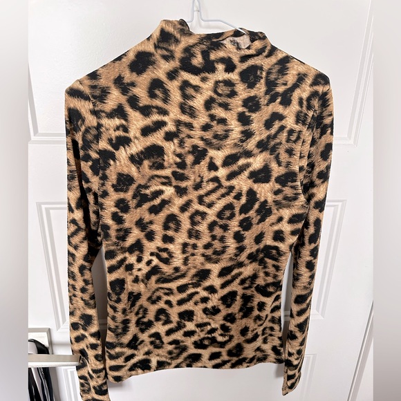 Leopard print H&M edition top NWOT - Picture 1 of 5